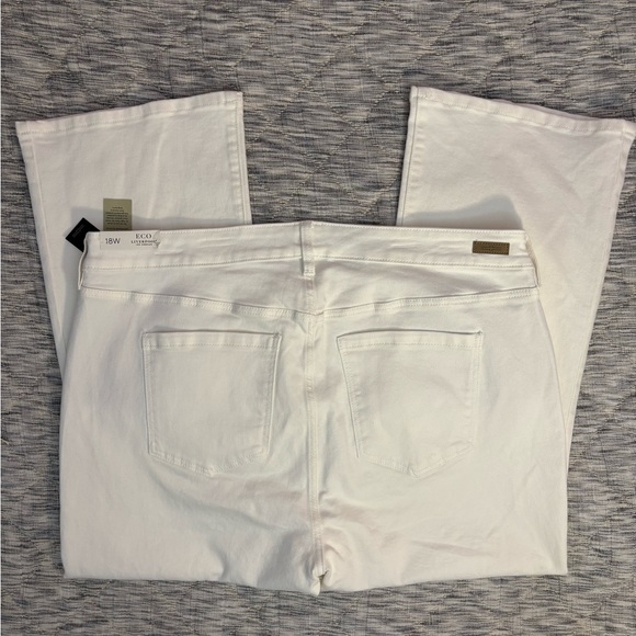 Liverpool Hannah Cropped Flare White Jeans Sz 18W NWT | Liverpool Flare Jeans - - Picture 9 of 10